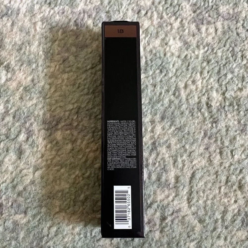 NIB Surratt Beauty Surreal Skin Foundation Wand Shade 18